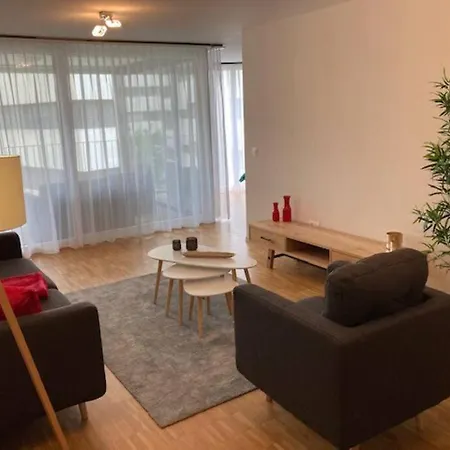 Apartman Bright 1-bed With Balcony, 5 Minutes From City Centre! Gdr7 Lausanne